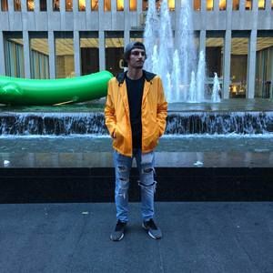 Meet your Posher, Aaron